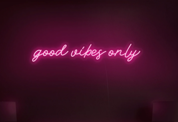 Neon LED užrašas "Good vibes only" - Image 3